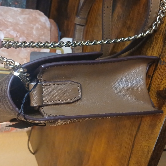 NEW!! DKNY Signature Logo Brown Bryant Flap Over Shoulder Bag/crossbody/ Clutch - Picture 5 of 17